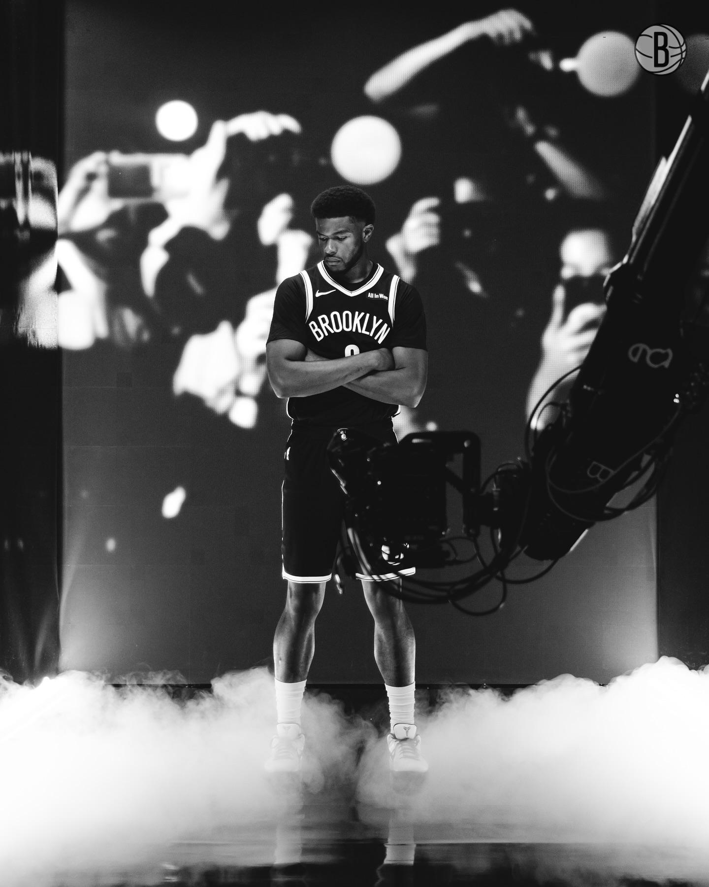 体日定妆照, msn