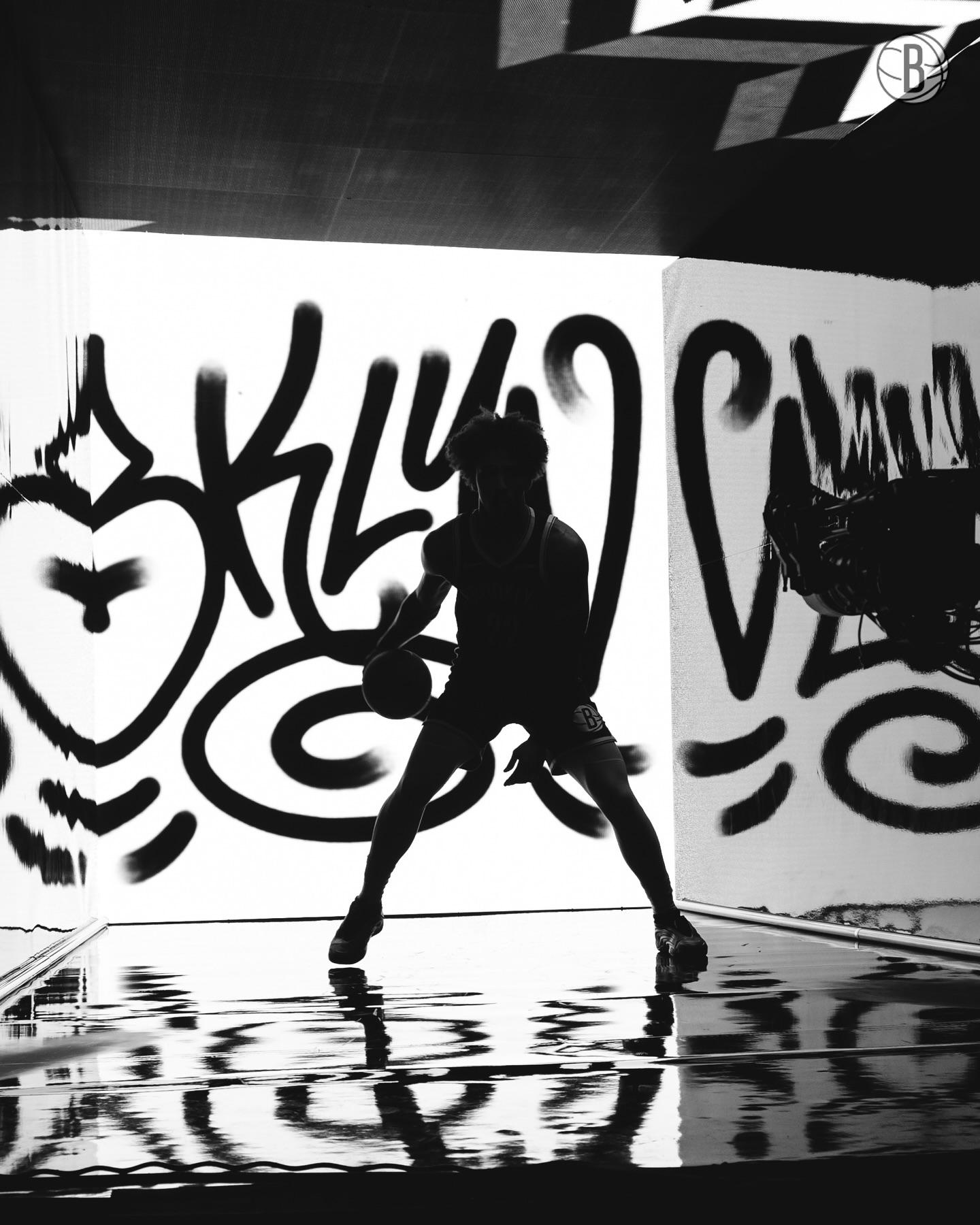 定妆照, 曾凡博环抱, https