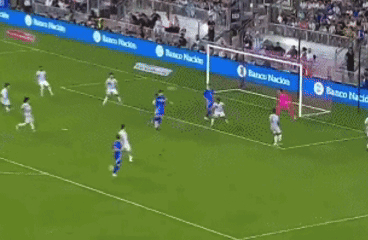 射再下一城, 点射门踢疵